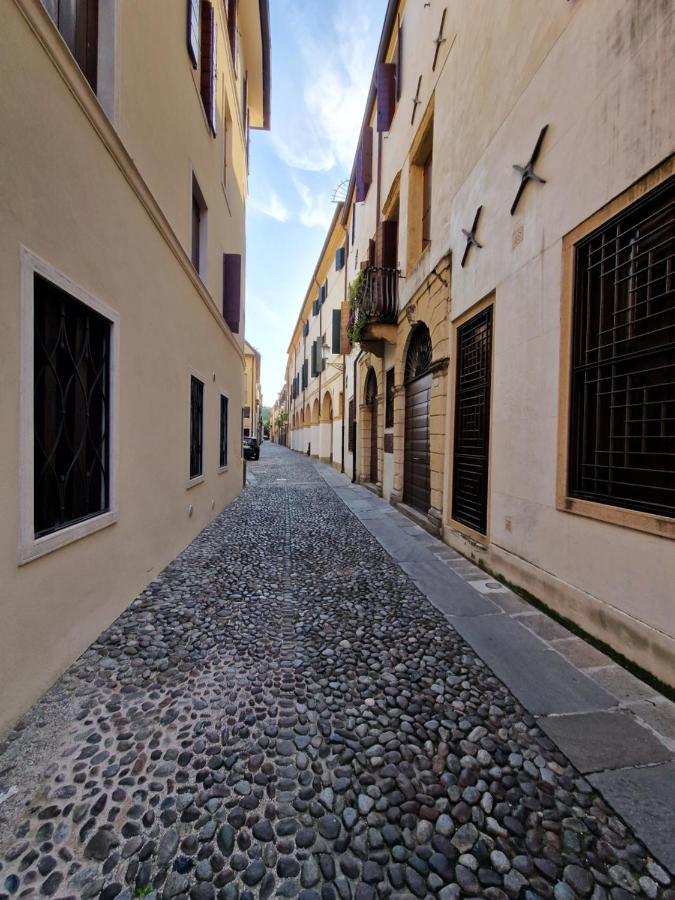 Isabel Apartaments Old Town Padova Room photo